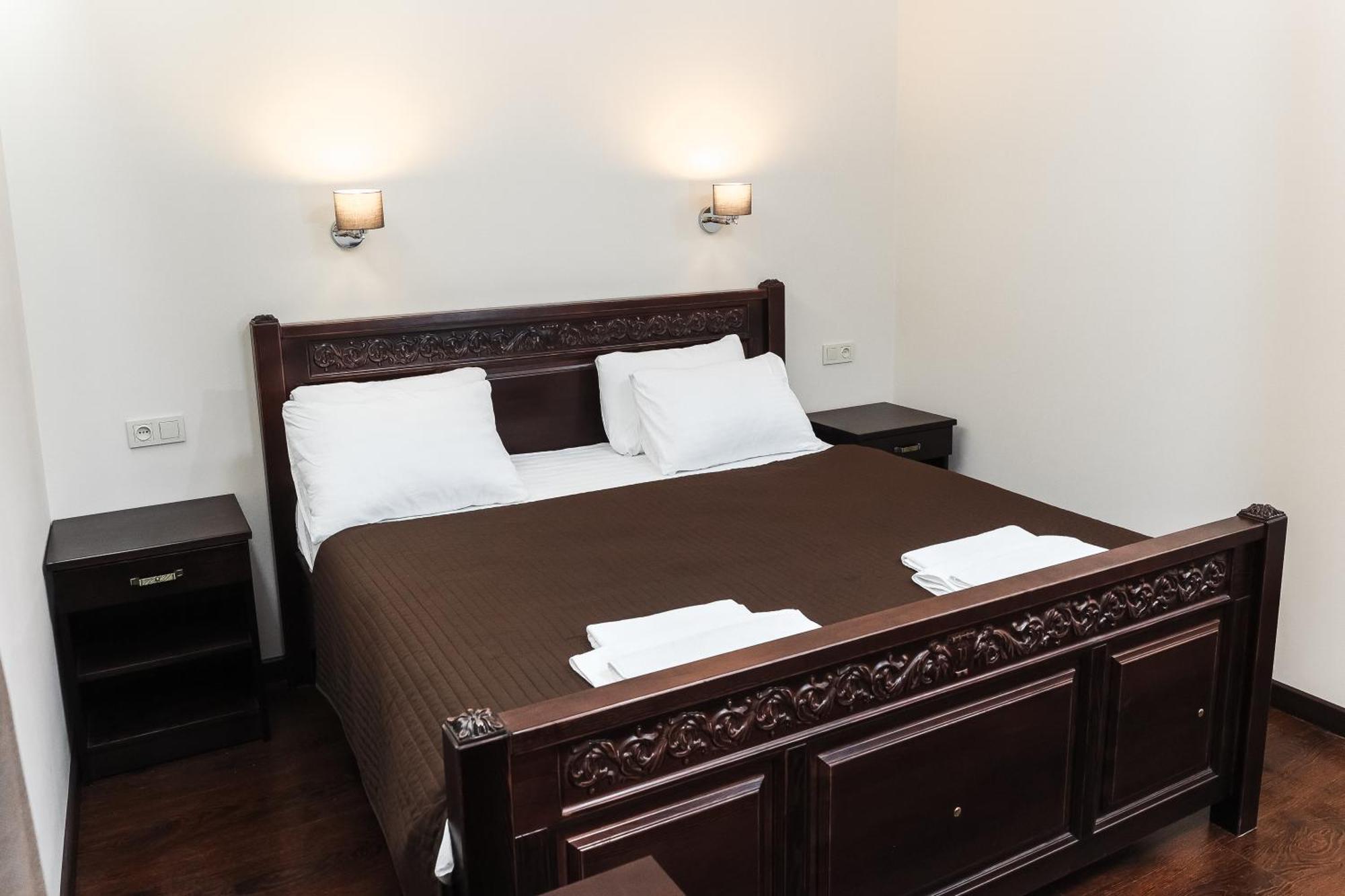 Dvin Hotel Παβλοντάρ Εξωτερικό φωτογραφία