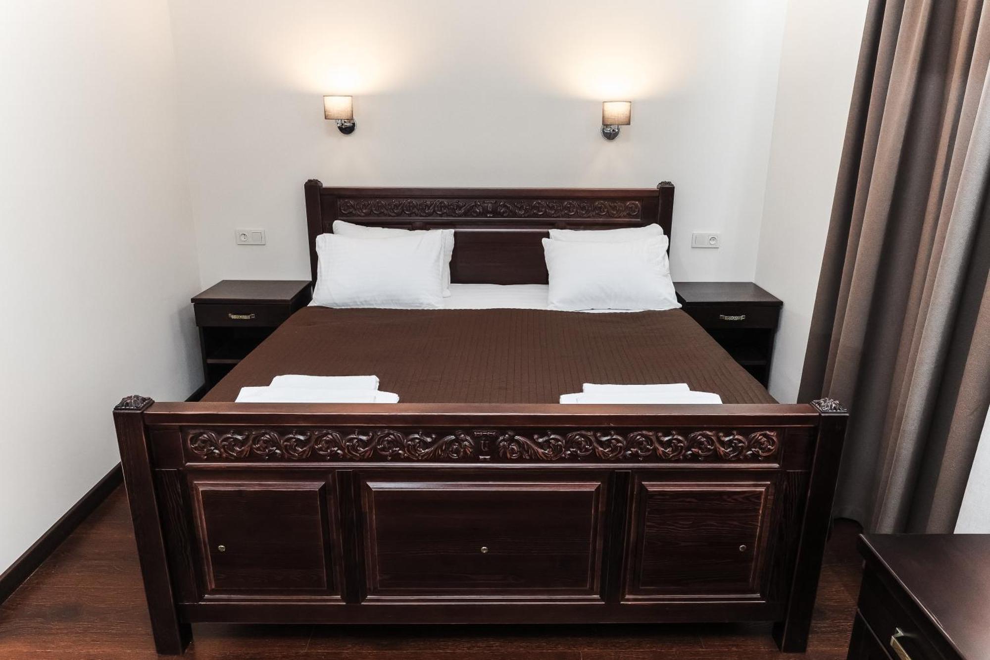 Dvin Hotel Παβλοντάρ Εξωτερικό φωτογραφία