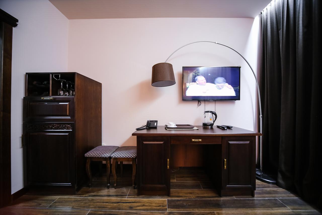 Dvin Hotel Παβλοντάρ Εξωτερικό φωτογραφία