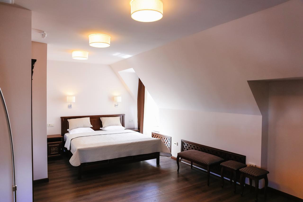 Dvin Hotel Παβλοντάρ Εξωτερικό φωτογραφία