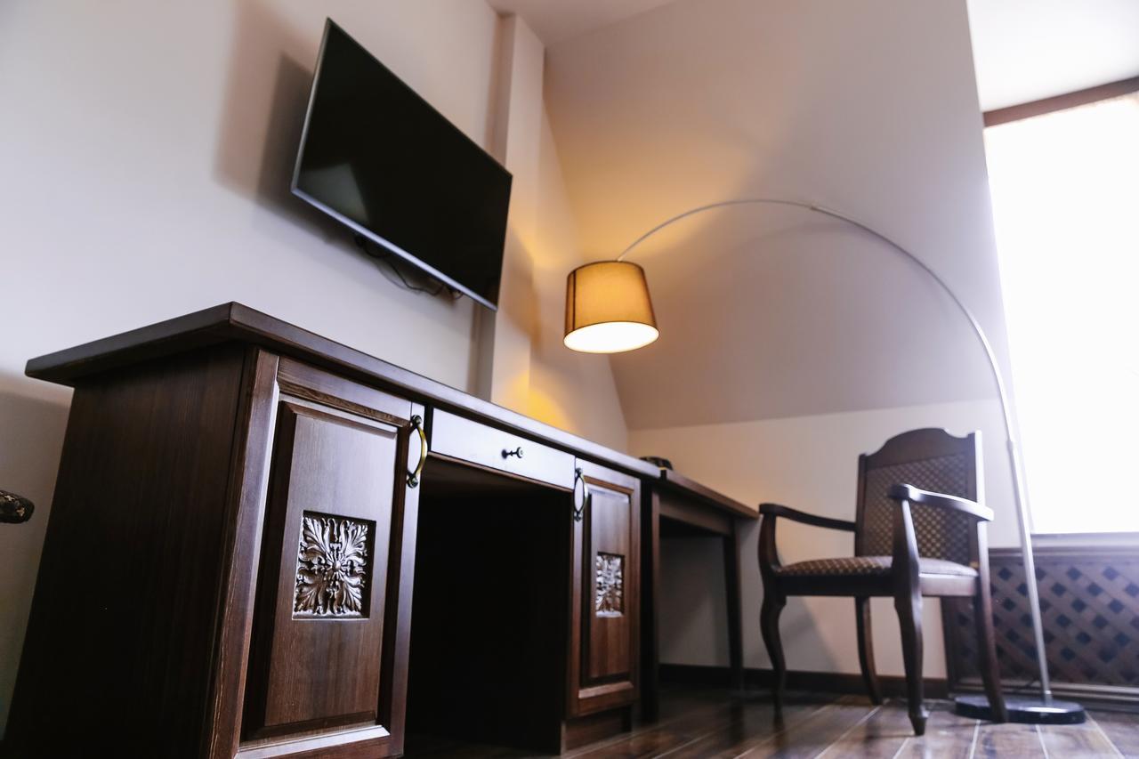 Dvin Hotel Παβλοντάρ Εξωτερικό φωτογραφία